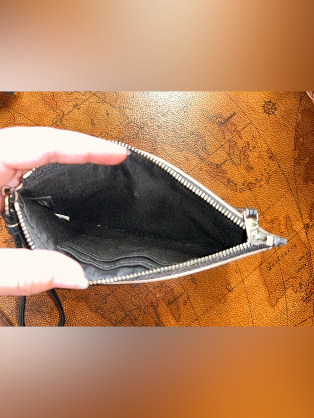 Coach Black Wristlet With Silver Star Glitter - NWOT - - Picture 13 of 15